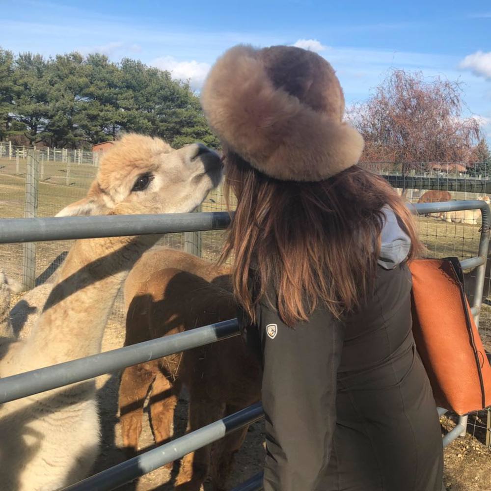 Meet your Posher, Alexandra